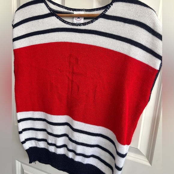 sweater bazaar Sweaters - GUC Vintage 80s Sweater Bazaar size L Red and White Striped Sweater with Anchor